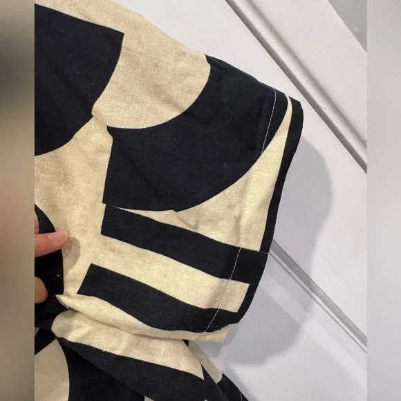 Ersa Fibers Frankie top in Child’s Play black cream Graphic Print Top linen 3XL - Picture 6 of 16